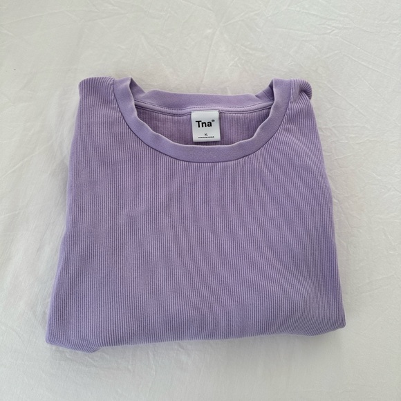 Aritzia Tna Ribbed Cropped Longsleeve Gd Light Iris Purple - Picture 3 of 10